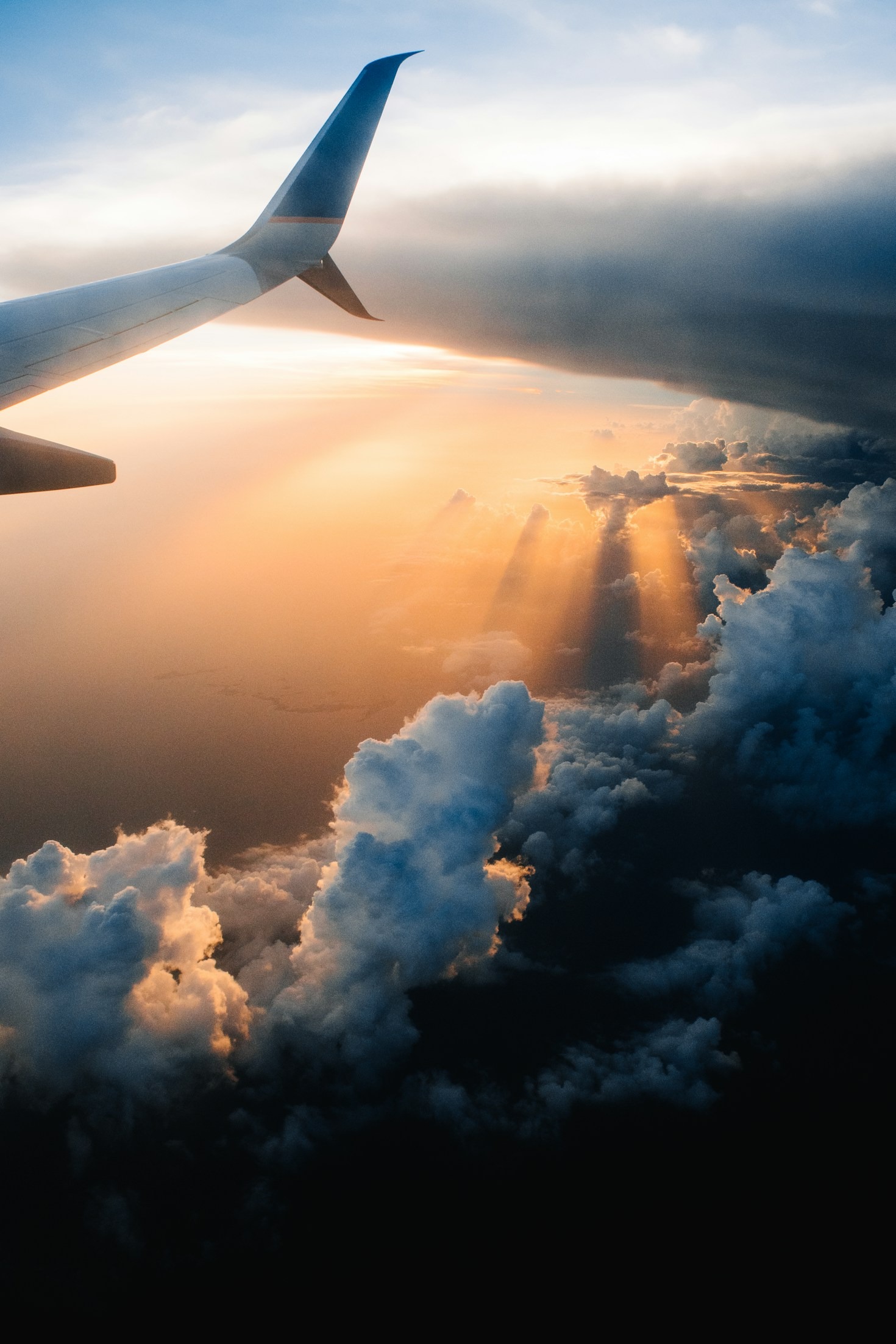Navigating Busy Airports Like A Pro Traveler
